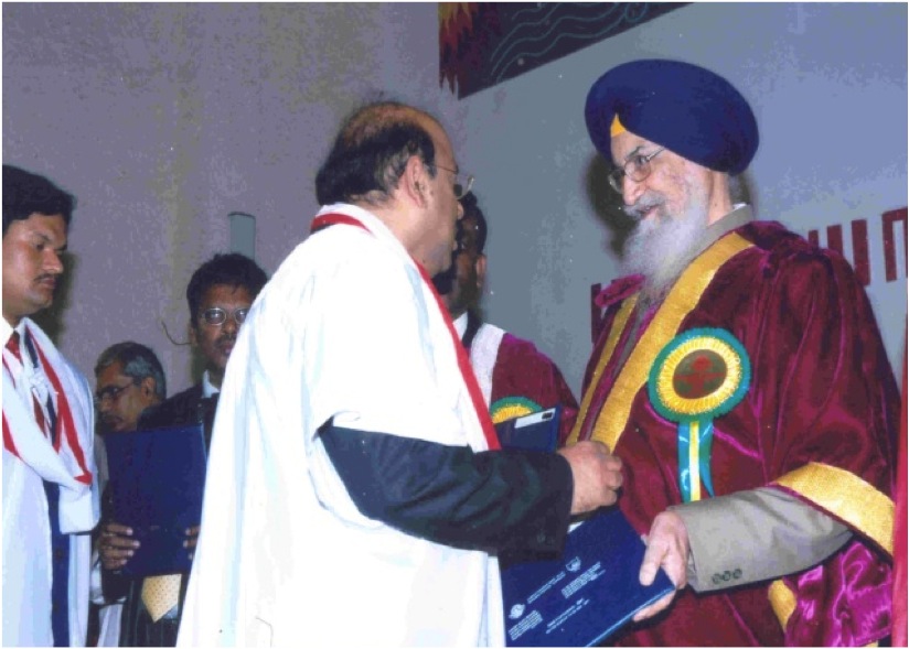 With Tamil Nadu Governor Shri Surjeet Singh Barnala